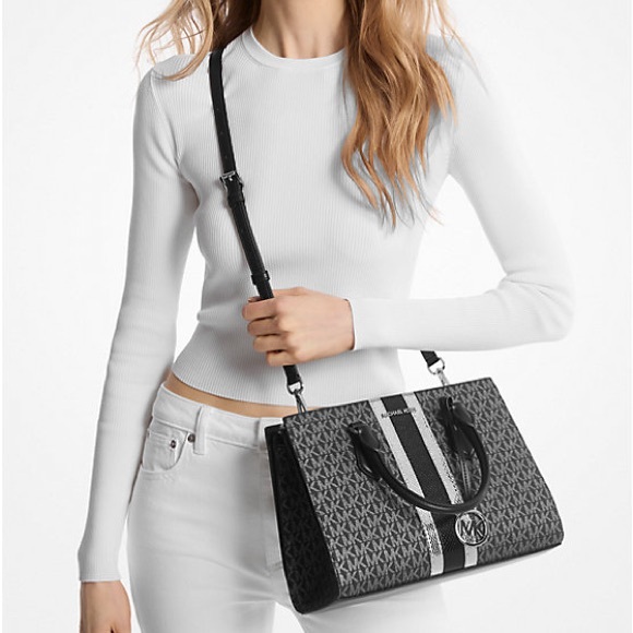 Michael Kors Satchel Purse - Picture 4 of 4